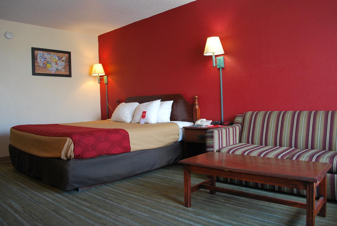 Econo Lodge Calhoun Exterior photo